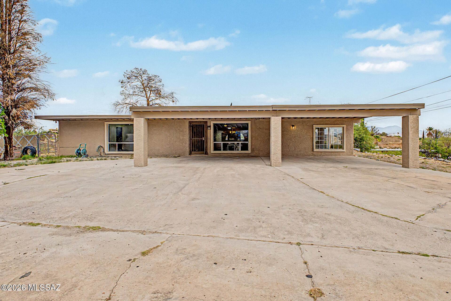 1064 North Mahen Road Nogales, AZ 85621 - Photo 1 of 41