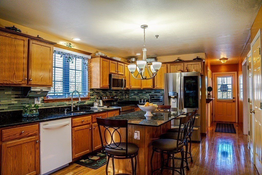 171 Fitch Road Clinton, MA 01510 - Photo 11 of 19