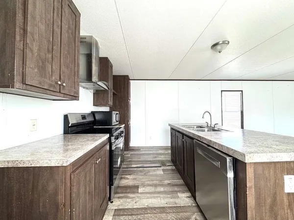 $1,400 | 16206 Wood Drive, Channelview, TX 77530