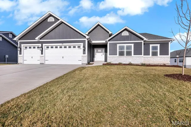 $600,000 | 103 Timber Wind Drive, Wentzville, MO 63385