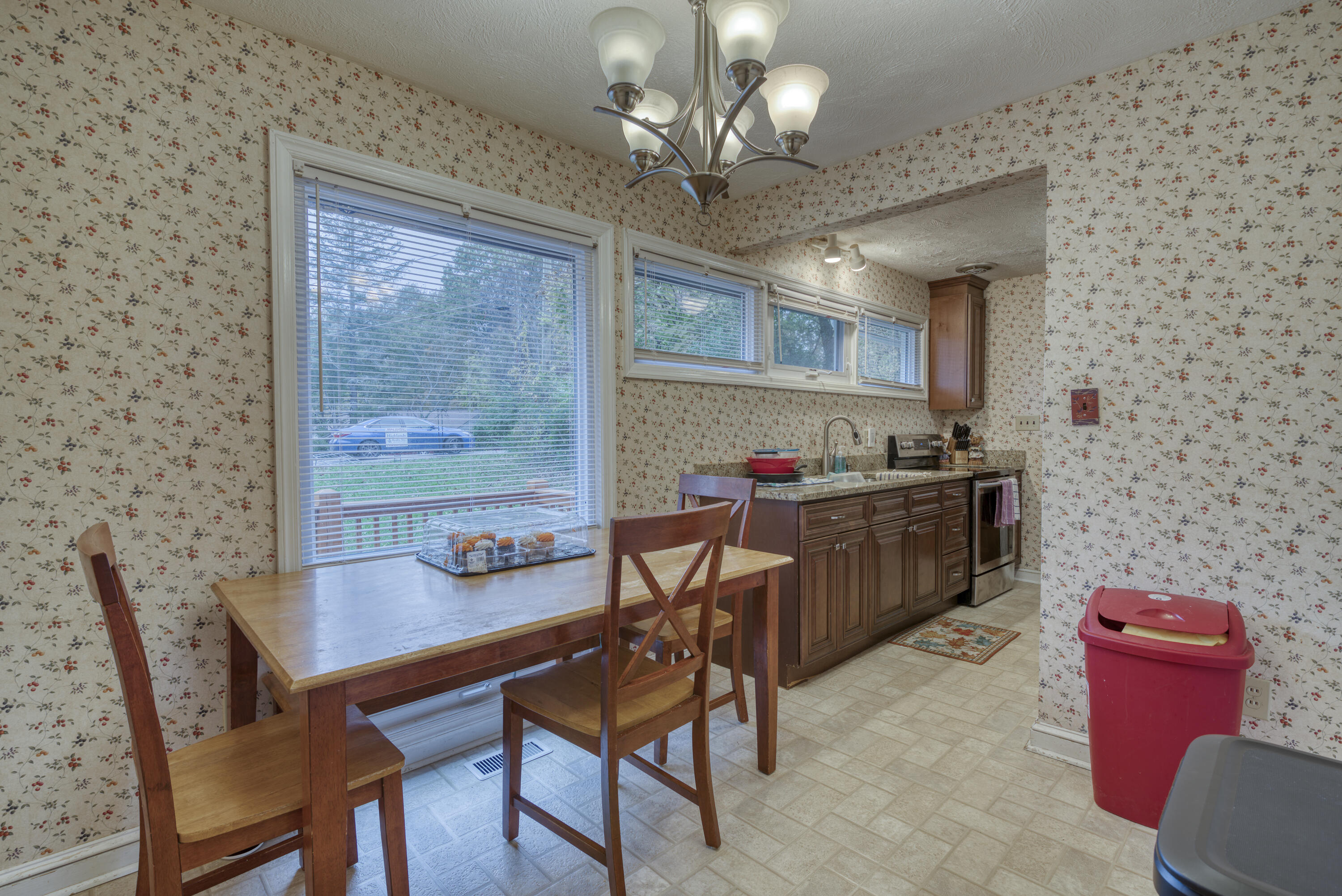 434 Huron Road Bristol, VA 24201 - Photo 9 of 25 434-Huron-Bristol-VA Highlands-Realty-In