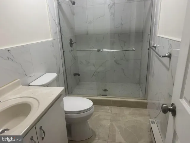 $1,000 | 11 South White Street, Shenandoah, PA 17976