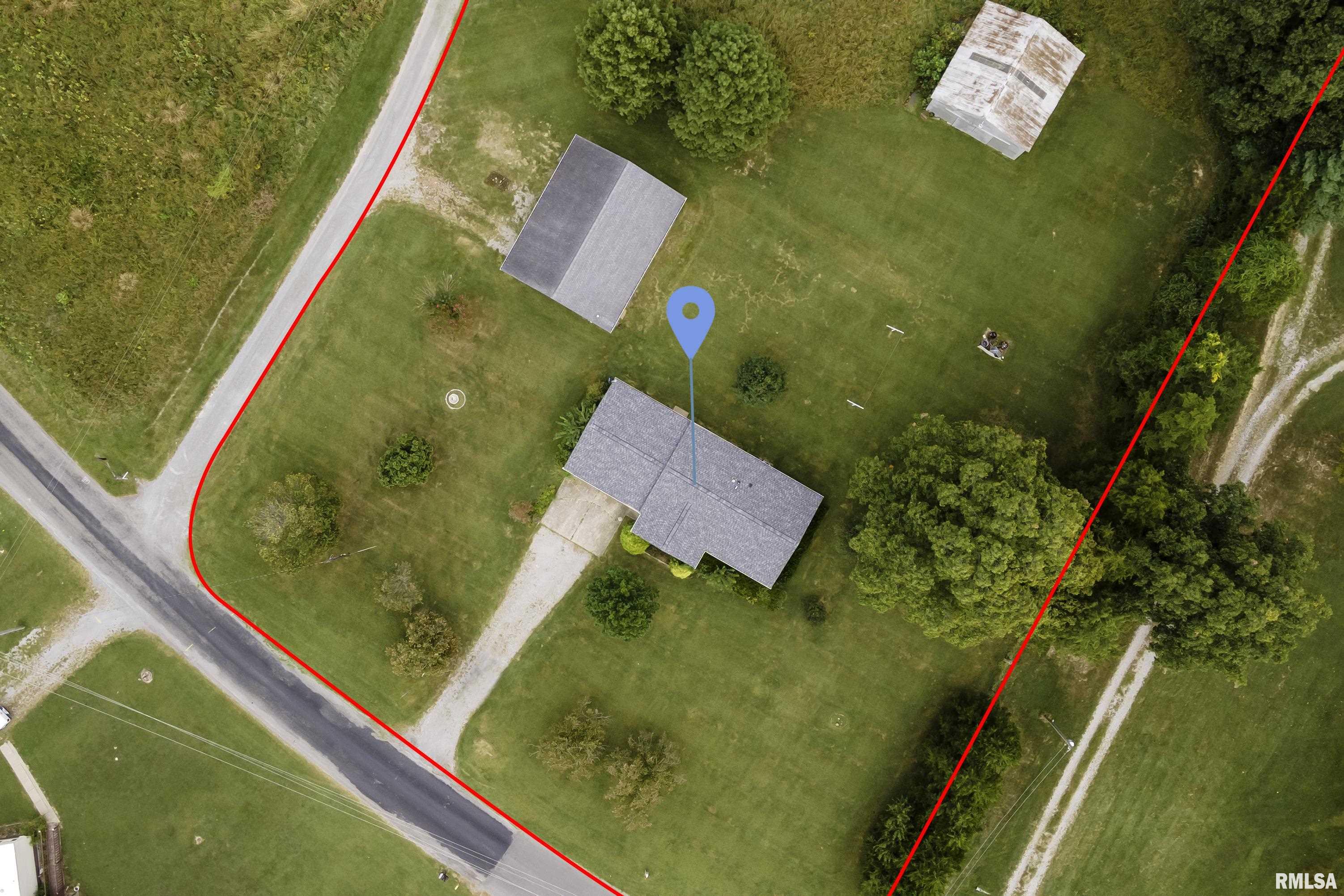 11748 Pease Road Marion, IL 62959 - Photo 4 of 19