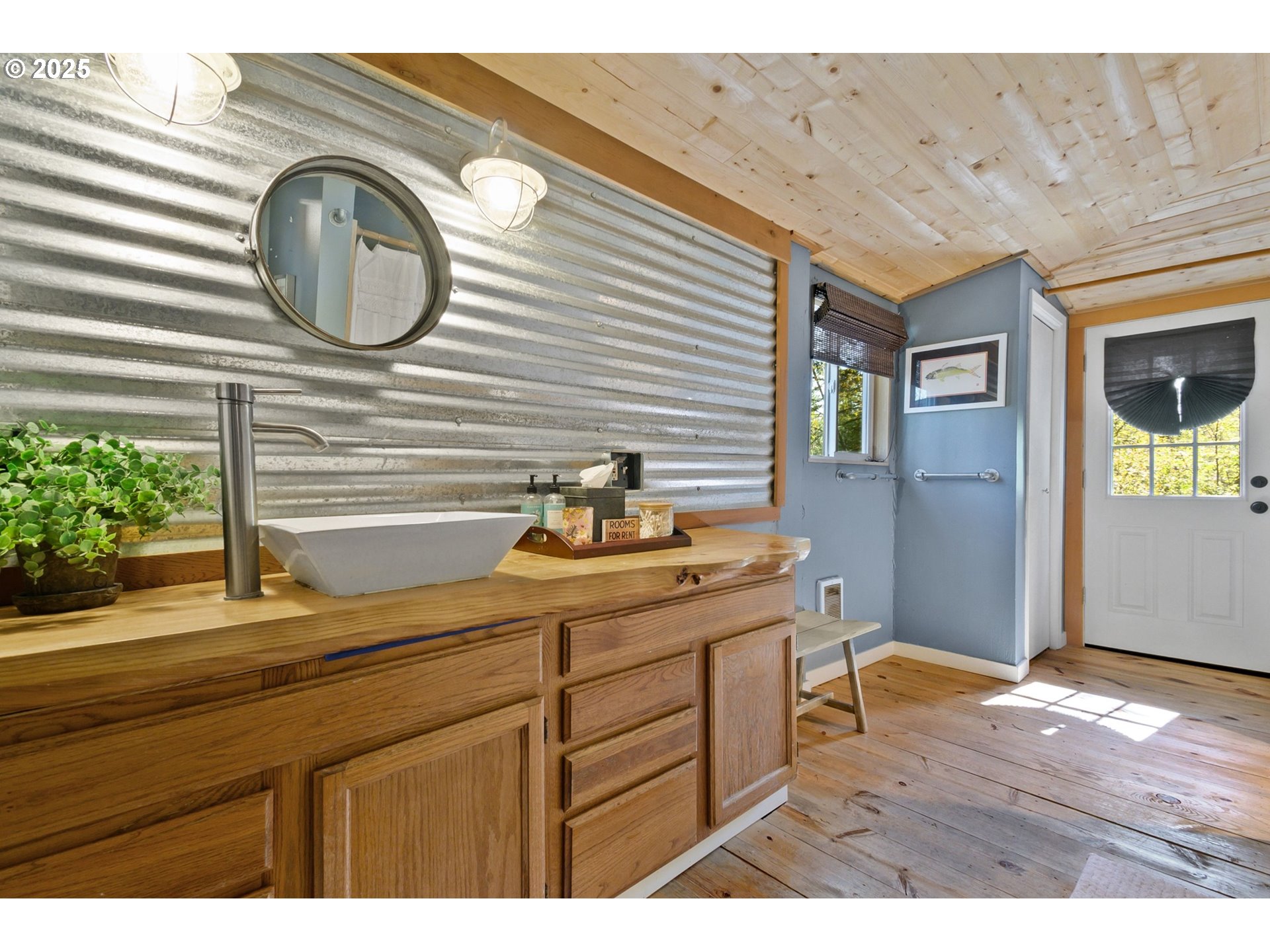 625 Wilson Road Mosier, OR 97040 - Photo 14 of 39