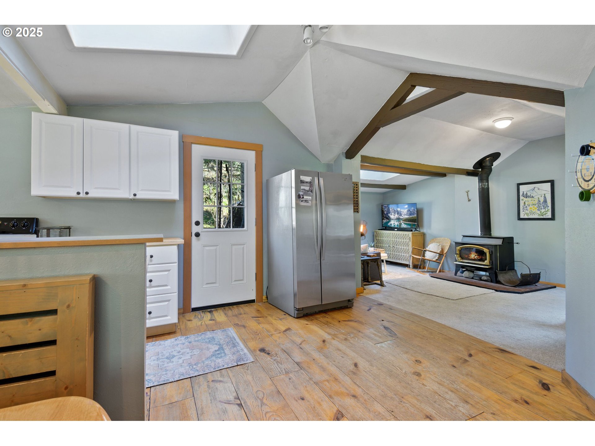 625 Wilson Road Mosier, OR 97040 - Photo 2 of 39