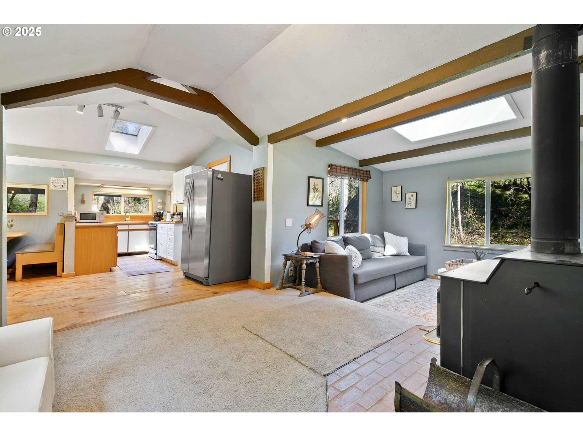 625 Wilson Road Mosier, OR 97040 - Photo 9 of 39