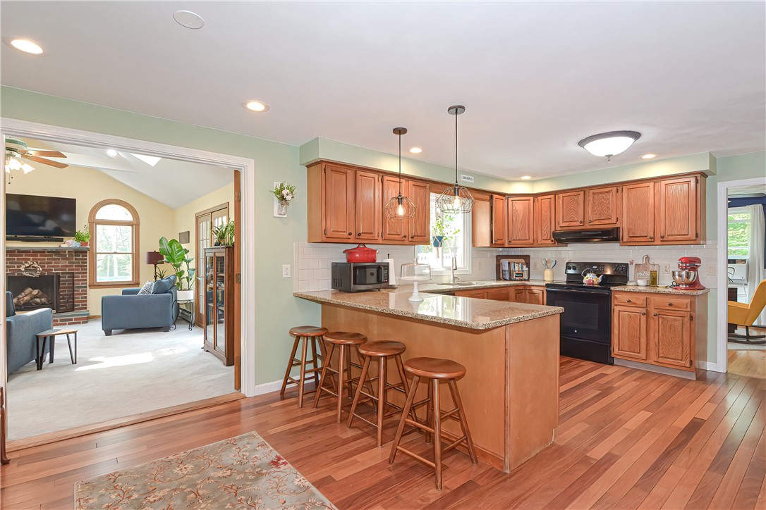 267 Deer Run Road Tiverton, RI 02878 - Photo 12 of 50