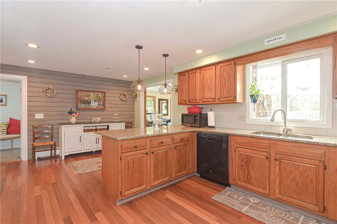267 Deer Run Road Tiverton, RI 02878 - Photo 14 of 50