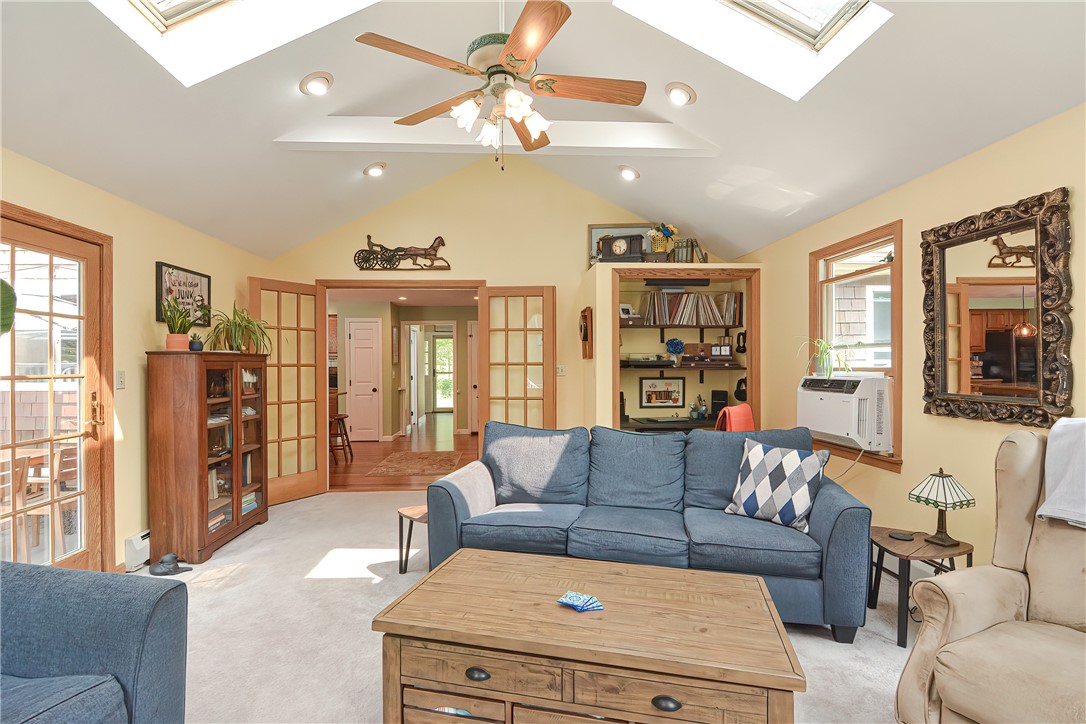 267 Deer Run Road Tiverton, RI 02878 - Photo 27 of 50