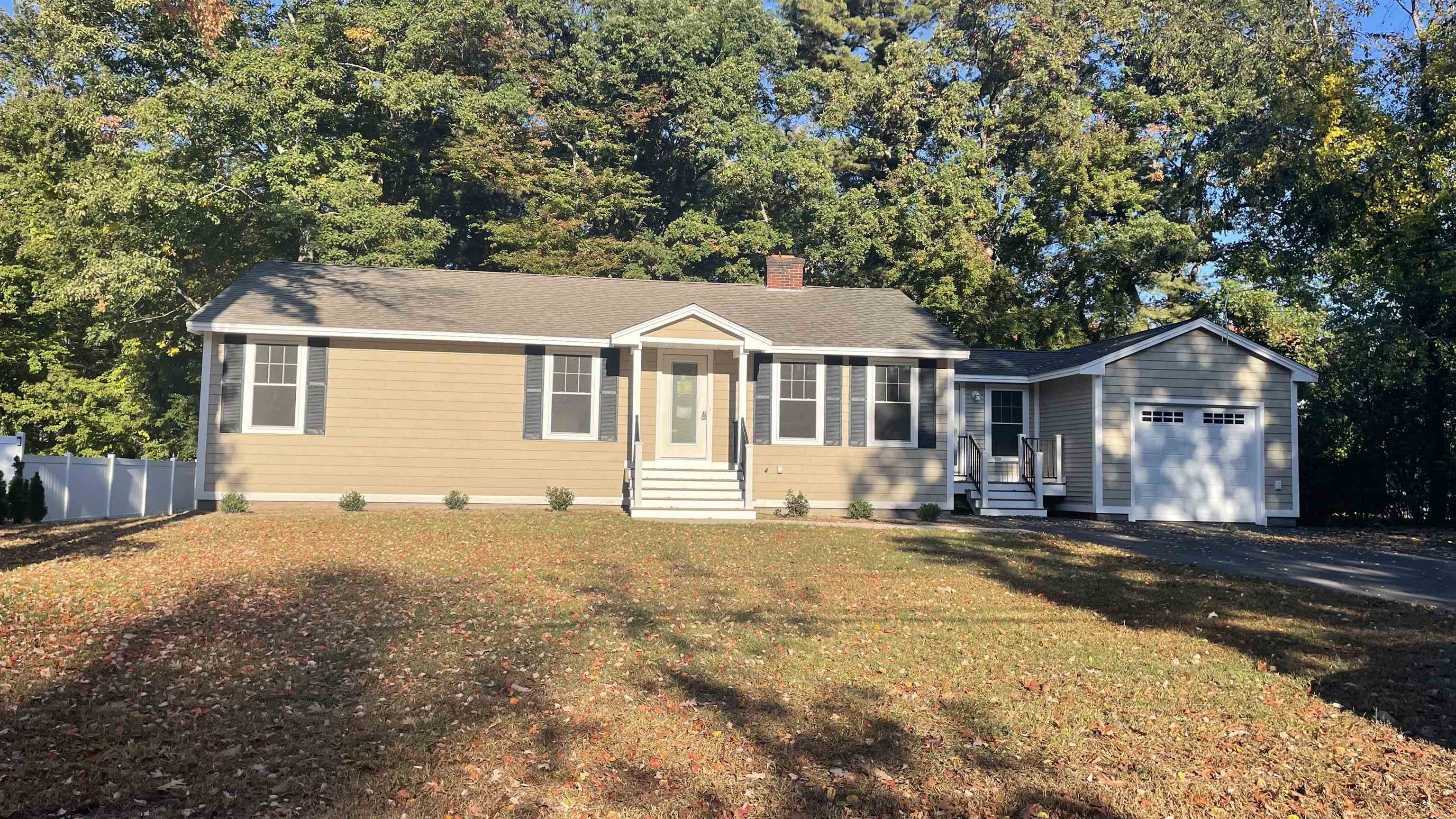 4 Mulberry Road Salem, NH 03079 - Photo 2 of 33