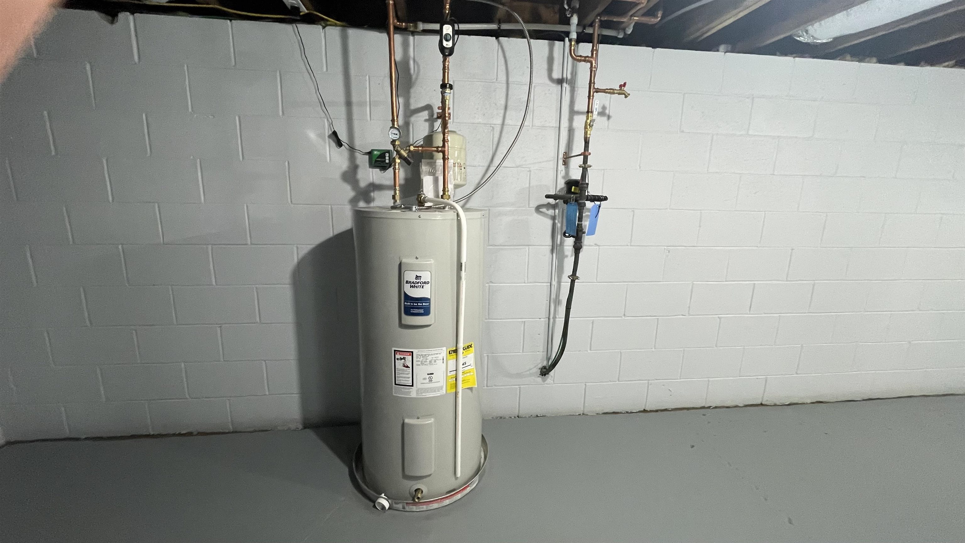 4 Mulberry Road Salem, NH 03079 - Photo 29 of 33