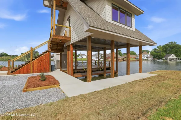 $385,000 | 199 Harbor View Drive, Madison, MS 39110