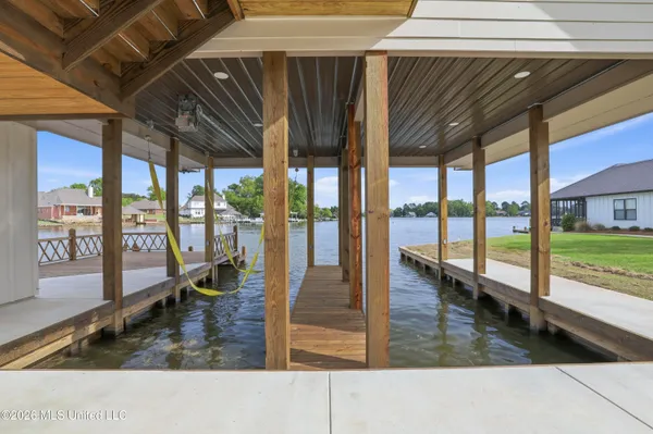 $385,000 | 199 Harbor View Drive, Madison, MS 39110