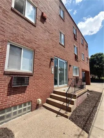 $795 | 741 Washington Avenue, Unit 3, Carnegie, PA 15106