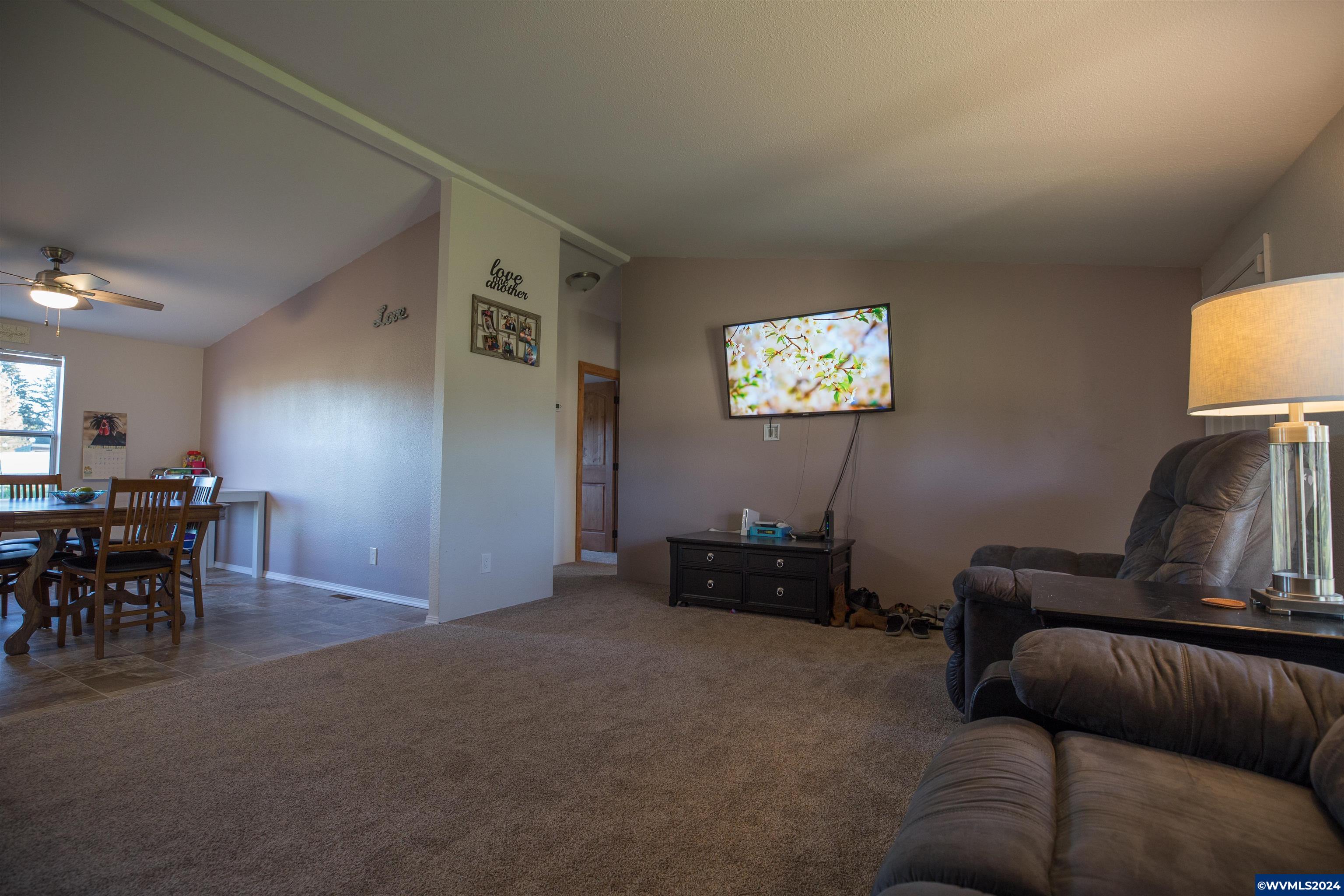 2835 Stoltz Hill Road Lebanon, OR 97355 - Photo 12 of 42 Gallery Image 12