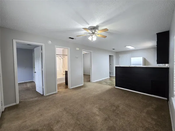$1,500 | 712 Narrow Street, Weatherford, TX 76086