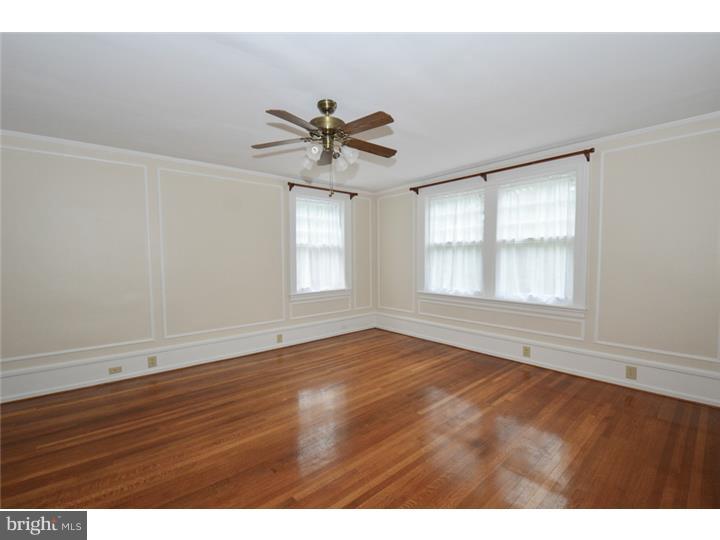 6436 Sherwood Road Philadelphia, PA 19151 - Photo 11 of 23 Gallery Image 11