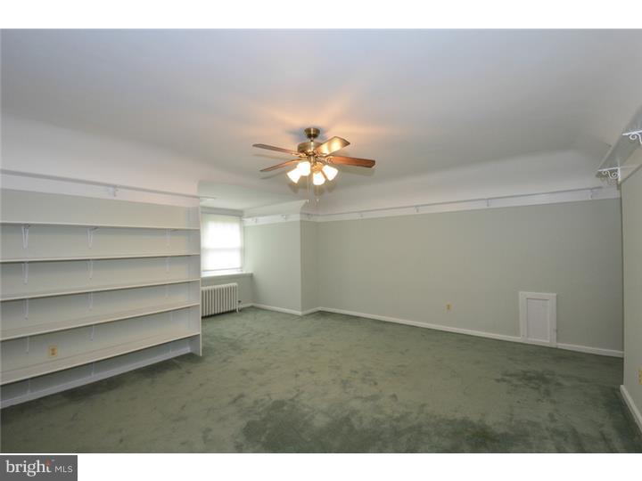 6436 Sherwood Road Philadelphia, PA 19151 - Photo 18 of 23 Gallery Image 18
