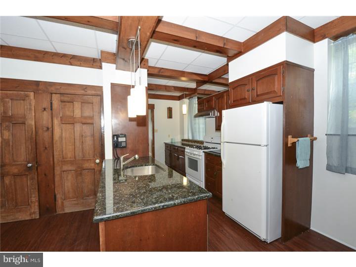 6436 Sherwood Road Philadelphia, PA 19151 - Photo 8 of 23 Gallery Image 8