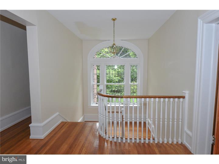 6436 Sherwood Road Philadelphia, PA 19151 - Photo 9 of 23 Gallery Image 9
