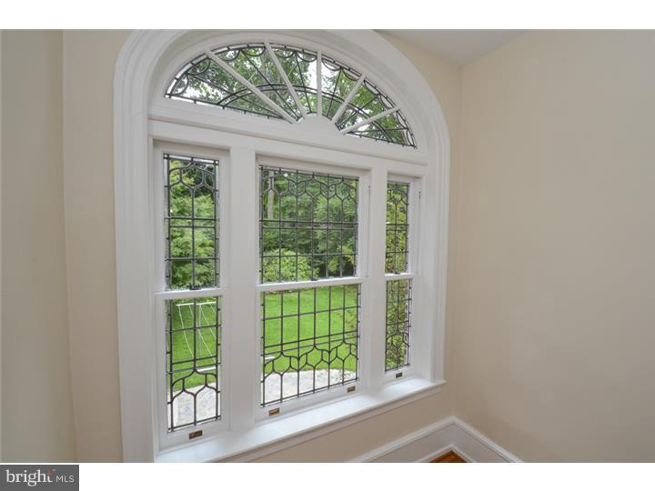 6436 Sherwood Road Philadelphia, PA 19151 - Photo 10 of 23 Gallery Image 10