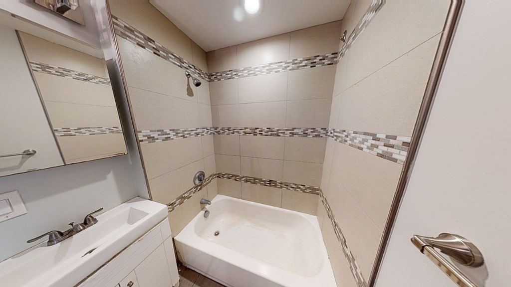 27 Chestnut Avenue, Unit 1 Boston, MA 02130 - Photo 13 of 39