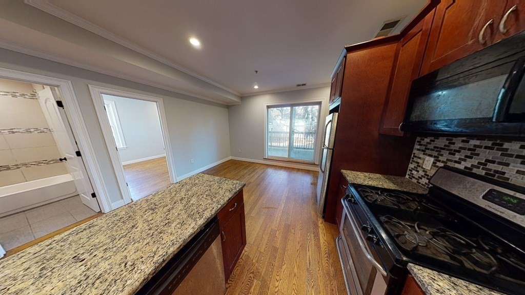 27 Chestnut Avenue, Unit 1 Boston, MA 02130 - Photo 4 of 39