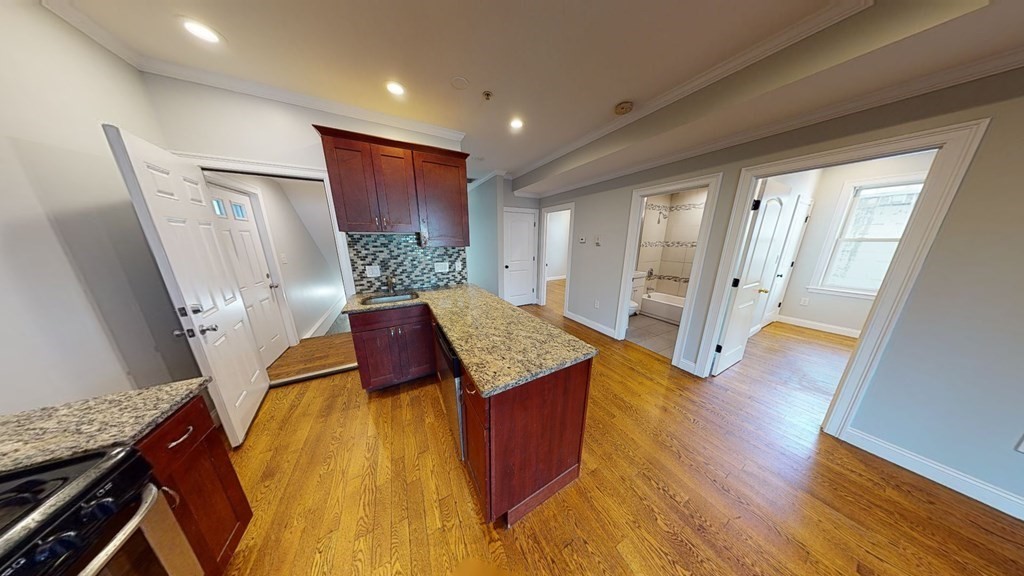 27 Chestnut Avenue, Unit 1 Boston, MA 02130 - Photo 5 of 39