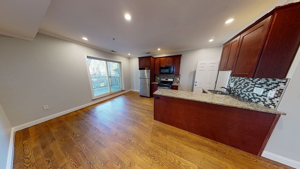 27 Chestnut Avenue, Unit 1 Boston, MA 02130 - Photo 9 of 39