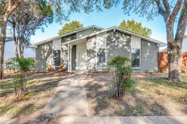 $359,000 | 8507 Baumgarten Drive, Dallas, TX 75228