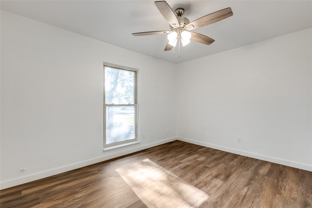 8507 Baumgarten Drive Dallas, TX 75228 - Photo 14 of 18