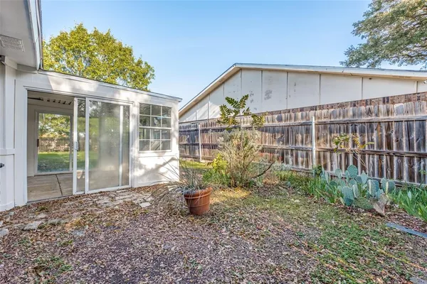 $359,000 | 8507 Baumgarten Drive, Dallas, TX 75228