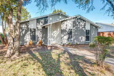 $389,000 | 8507 Baumgarten Drive, Dallas, TX 75228