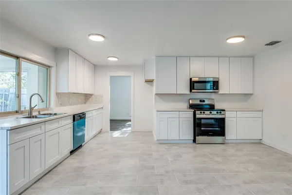 $359,000 | 8507 Baumgarten Drive, Dallas, TX 75228
