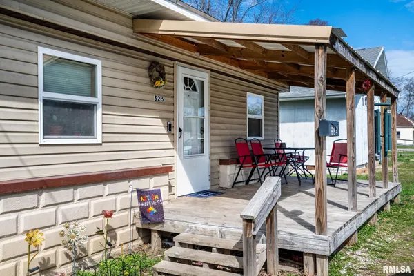 $59,900 | 525 South Halliday Avenue, Du Quoin, IL 62832