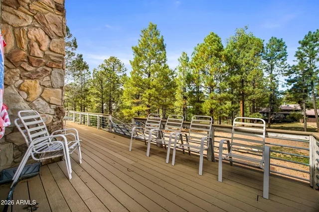 $379,000 | 1955 Twin Pines Trail, Overgaard, AZ 85933