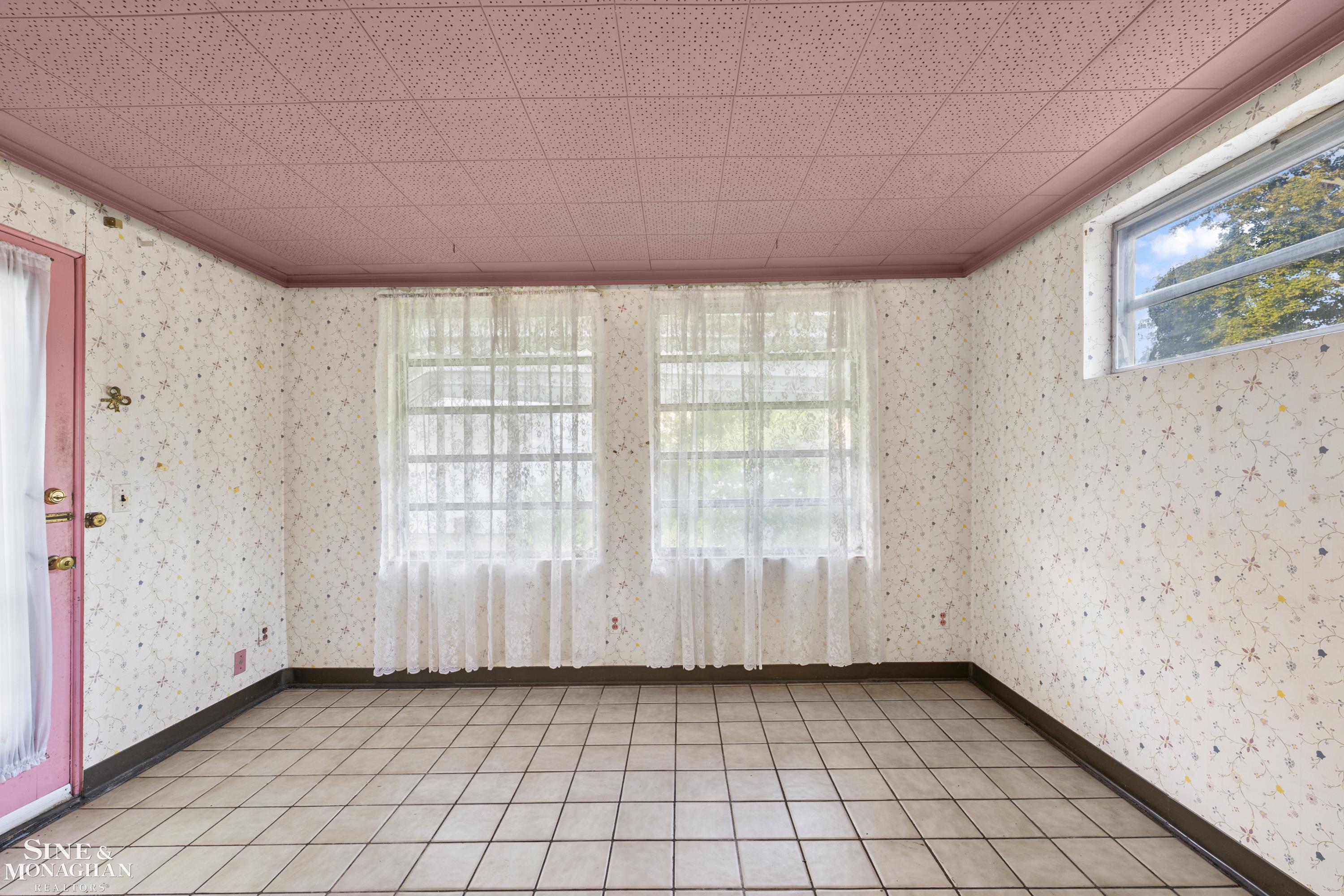415 Lothrop Road Grosse Pointe Farms, MI 48236 - Photo 13 of 28