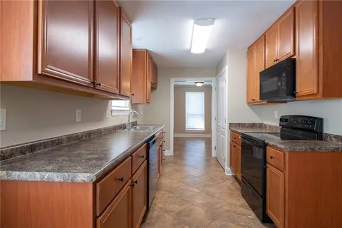 $182,500 | 2324 Williamsburg Drive, Laplace, LA 70068