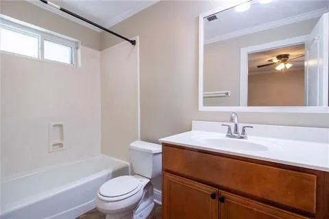 $182,500 | 2324 Williamsburg Drive, Laplace, LA 70068