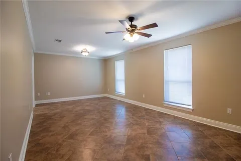 $182,500 | 2324 Williamsburg Drive, Laplace, LA 70068