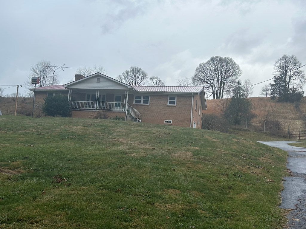 160 Hawthorne Hollow Road Rural Retreat, VA 24368 - Photo 33 of 40 Gallery Image 33