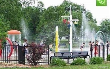 6657 Waldon Road Clarkston, MI 48346 - Photo 19 of 27 Spray Park at Clintonville Park is another favorite