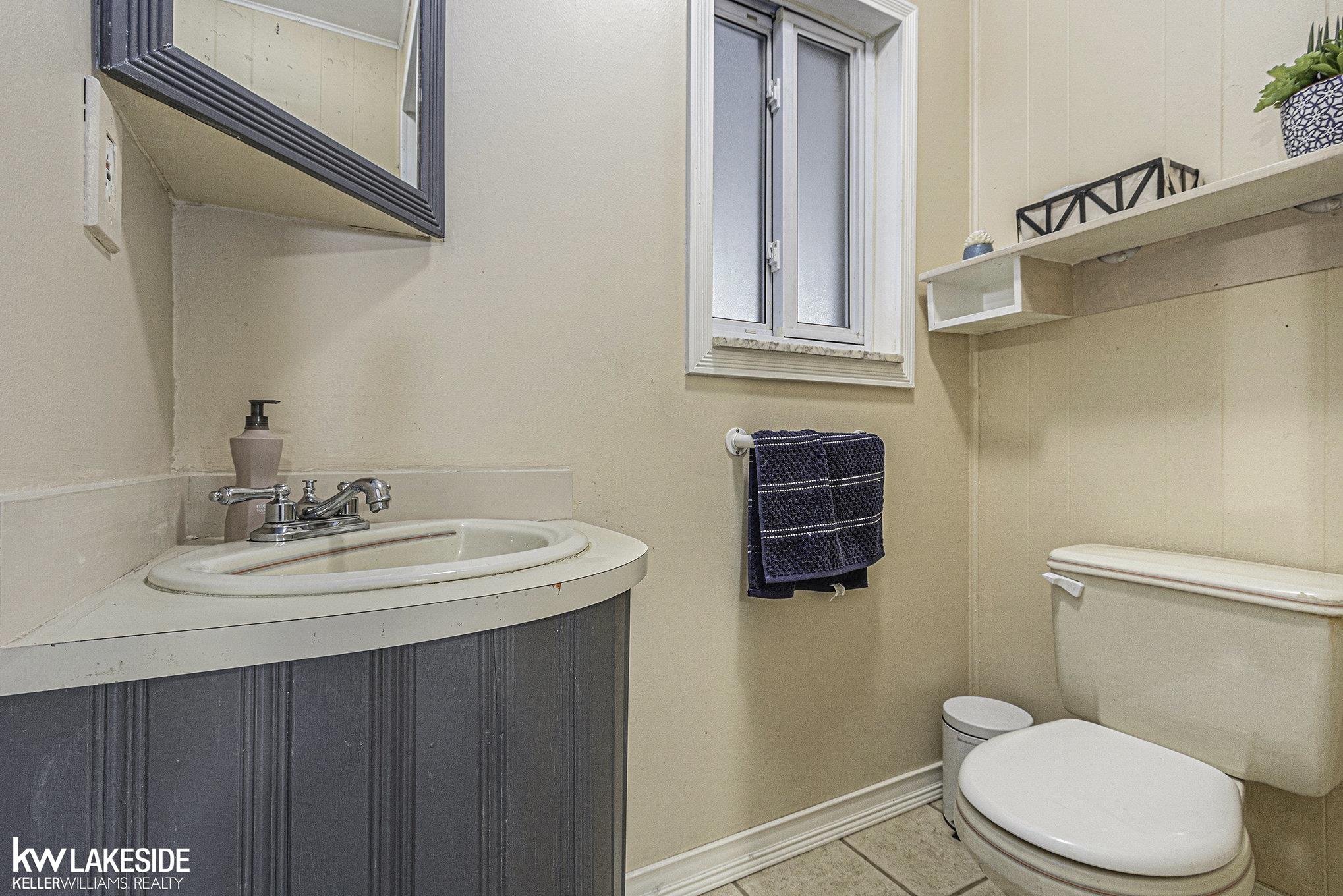3200 Spring Meadow Drive Rochester, MI 48306 - Photo 13 of 33