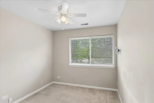 $275,000 | 1466 Doolittle Lane, Unit 1466, Grayslake, IL 60030