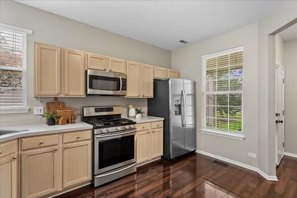 $275,000 | 1466 Doolittle Lane, Unit 1466, Grayslake, IL 60030