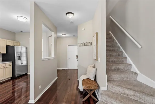 $275,000 | 1466 Doolittle Lane, Unit 1466, Grayslake, IL 60030