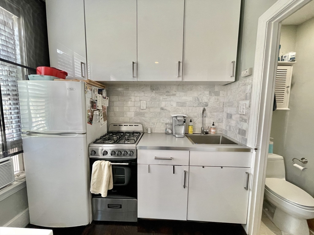 57 Dwight Street, Unit 2 Boston, MA 02118 - Photo 7 of 8