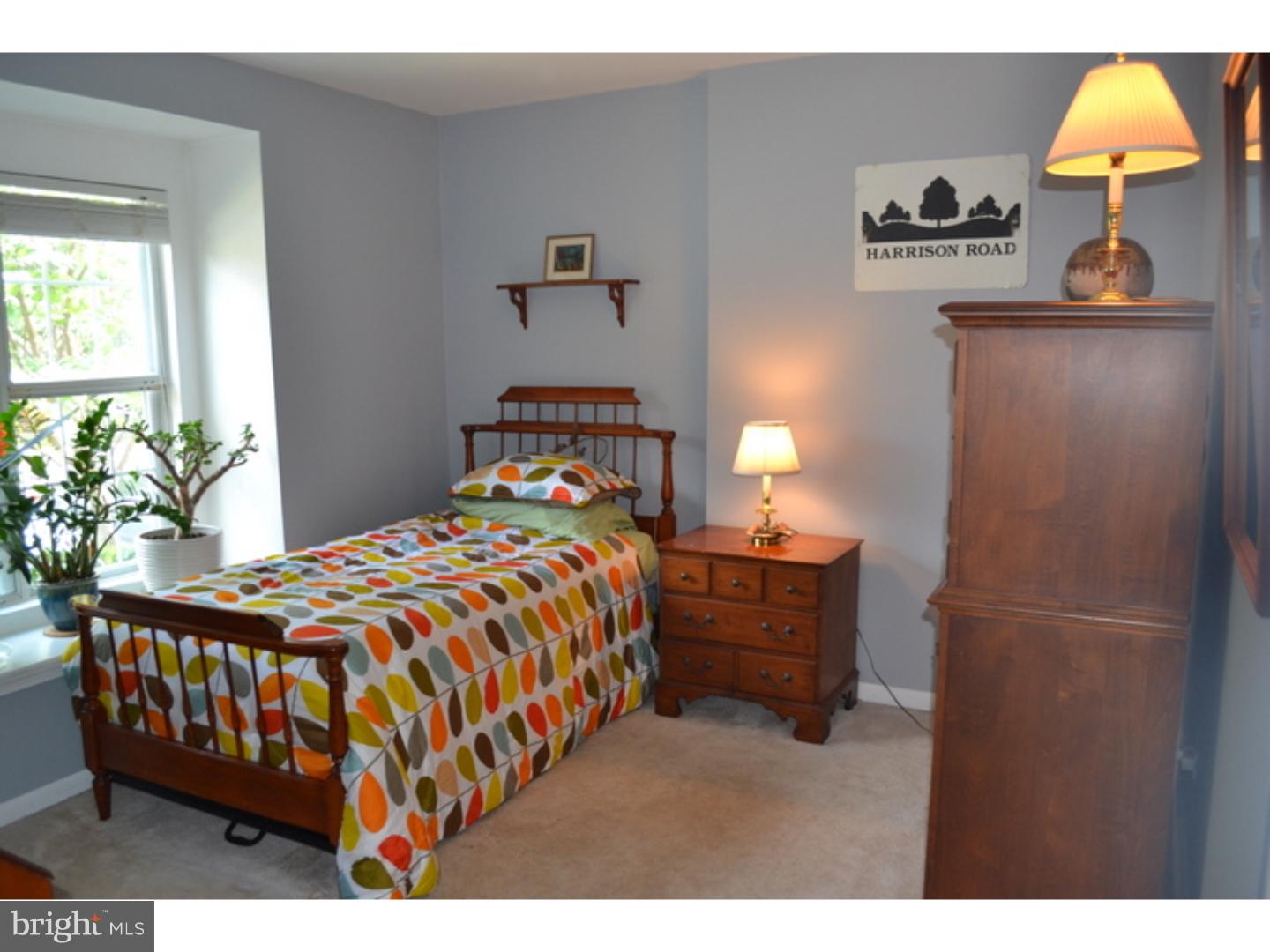 219 Valley Stream Lane Wayne, PA 19087 - Photo 9 of 12