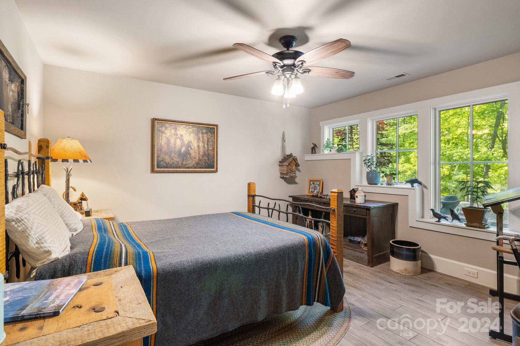 3146 Hebron Road Hendersonville, NC 28739 - Photo 32 of 47 Gallery Image 32