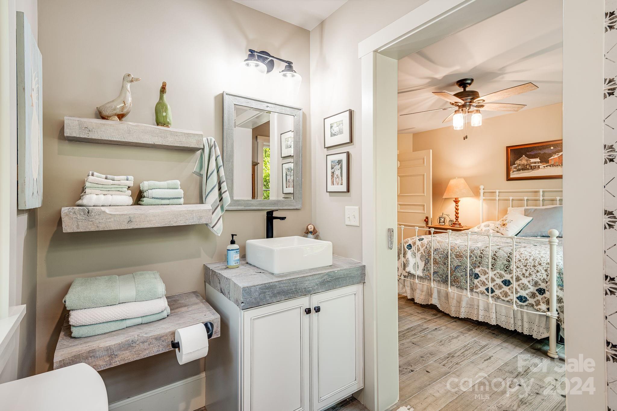 3146 Hebron Road Hendersonville, NC 28739 - Photo 38 of 47 Gallery Image 38